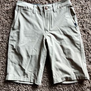 New without tags quicksilver incipient shorts, size 23